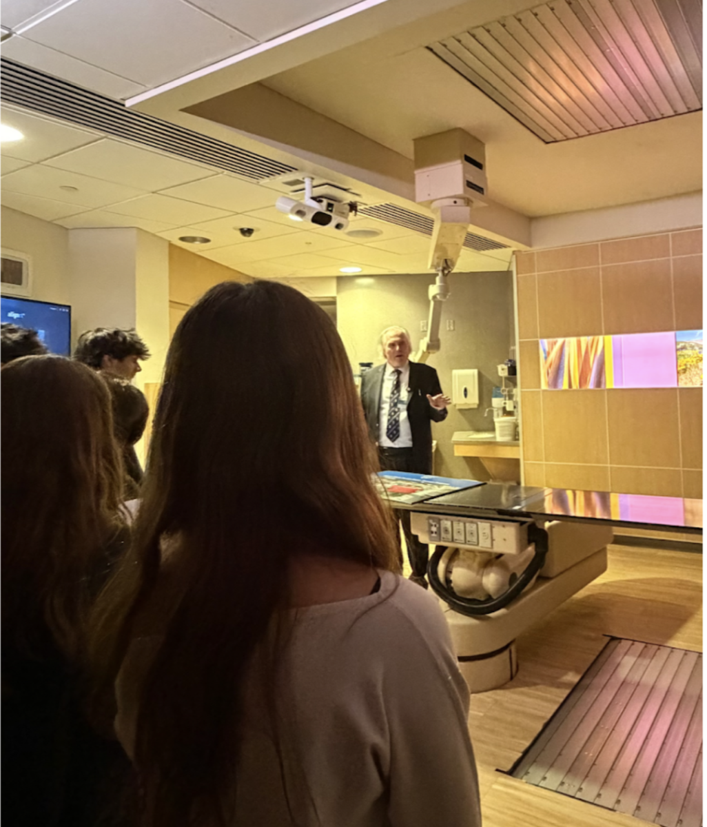 Students Viewing Proton Radiation Unit at Mayo Hospital